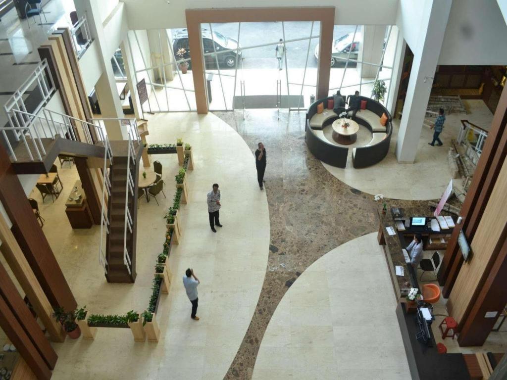 City Hotel Tasikmalaya Exterior foto